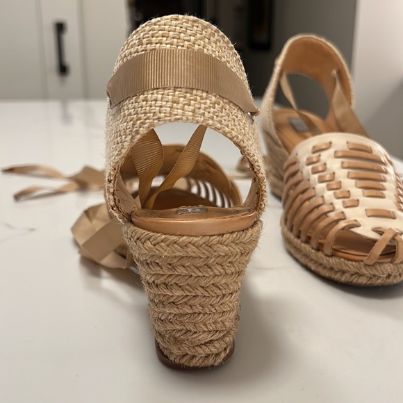 **SOLD** Schutz wedge espadrilles - Picture 3 of 5